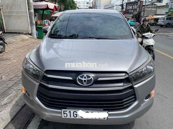 Toyota Innova 2019 2.0E -