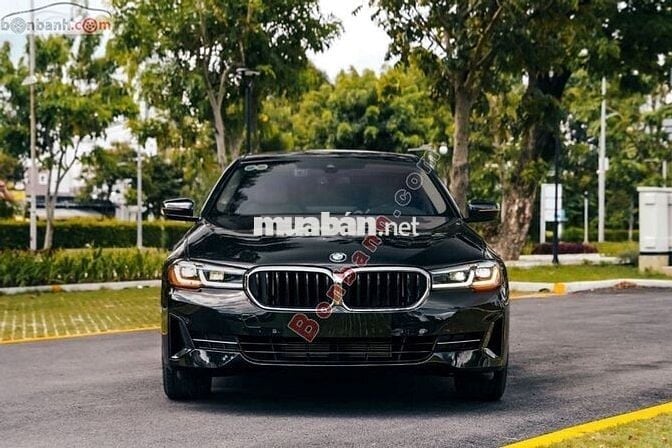 BMW 5 Series 520i Luxury Line 2022