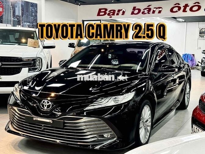 Toyota Camry 2019 2.5Q - 52000 km | Form mới
