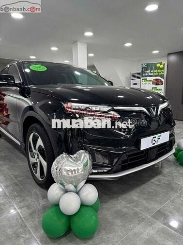 VinFast VF8 Eco 2023 - 749 Triệu