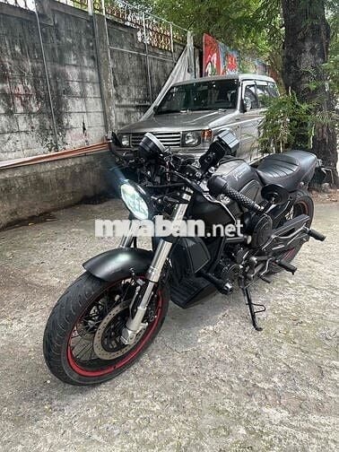 Gentlemant 200 Cafe Racer BSTP