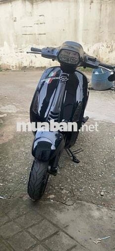 Vespa 2018 bản Sporty
