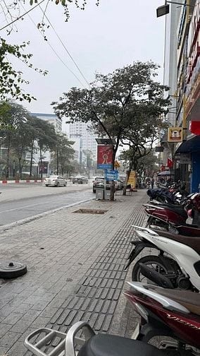 GIẢM NGAY 5 TỶ TÒA NHÀ VĂN PHÒNG MẶT PHỐ VIP QUẬN BA ĐÌNH – VỈA HÈ ĐÁ