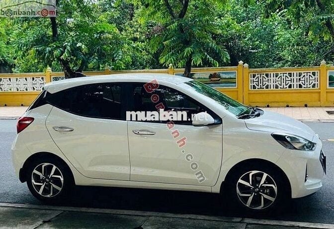 Hyundai i10 1.2 AT 2022 - 375 Triệu