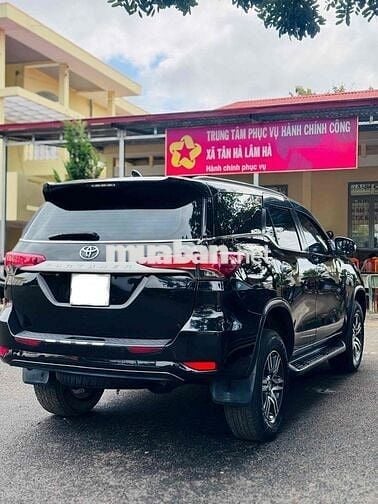 Toyota Fortuner 2017 Black