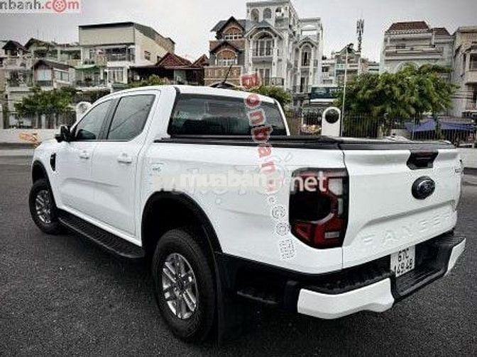 Ford Ranger XLS 2022 Màu Trắng