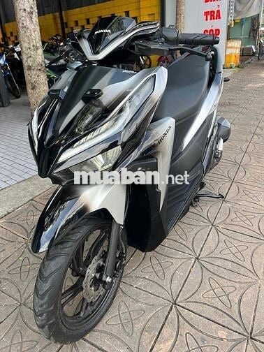 Vario 150 2021 màu hót hồ sơ cầm tay.