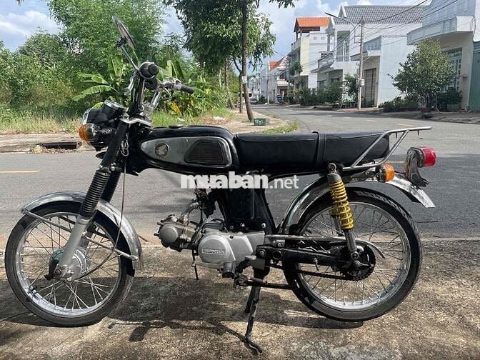 xe 67 dáng 72
