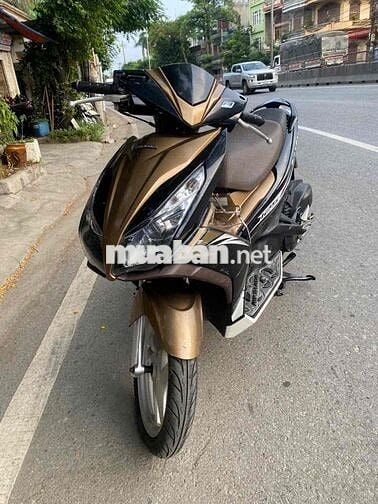 Honda airblade 125 đời cao êm đẹp như hình
