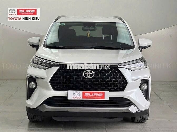 Toyota Veloz Cross 2022 CVT Top - 28.000 km