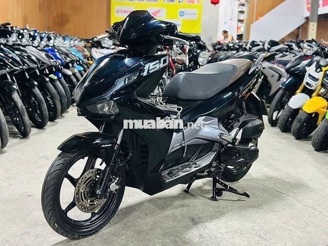 XE MÁYTHANH TÙNG_AIR BLADE 150 ABS ĐEN BÓNG ZIN