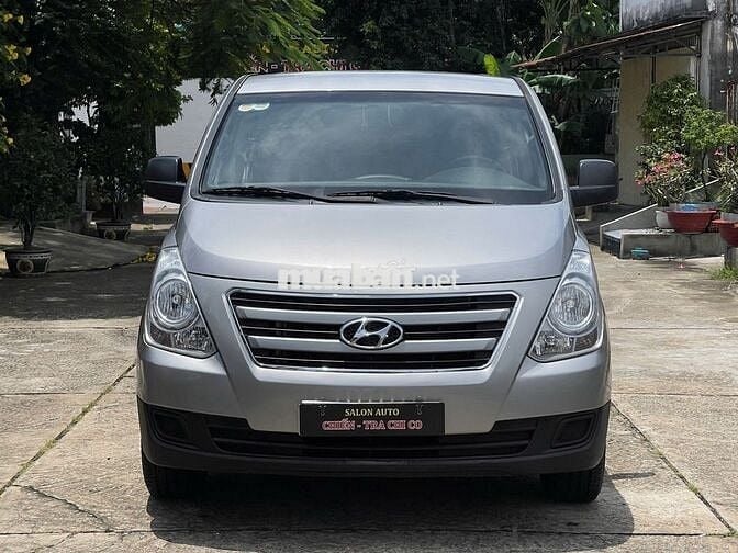 BÁN  HYUNDAI STAREX ĐỜI 2017, 6 CHỖ