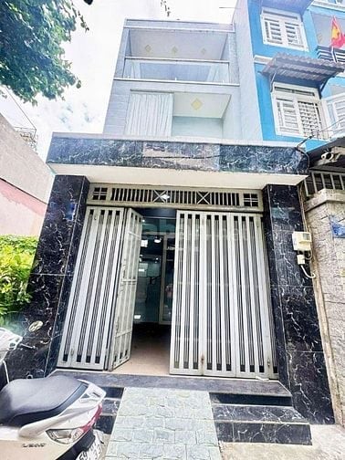 NHÀ 3 TẦNG BTCT TK SANG TRỌNG HIỆN ĐẠI, 67M2, HXH,NGAY HIỆP THÀNH CITY