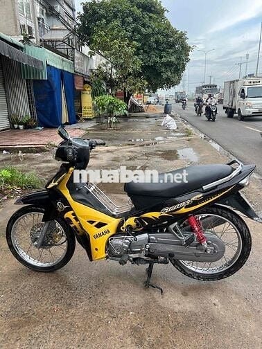 Cần bán Gấp xe nhật Sirius 2015 máy móc zin êm