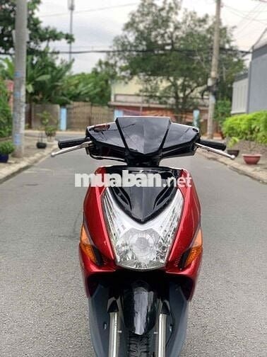 xe honda click 2010 màu đỏ mới len ken 98 %