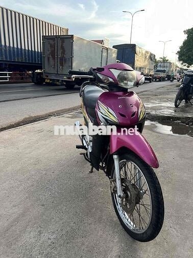 Cần bán Gấp Xe Rs máy móc êm zin . Đầy đủ chức năg