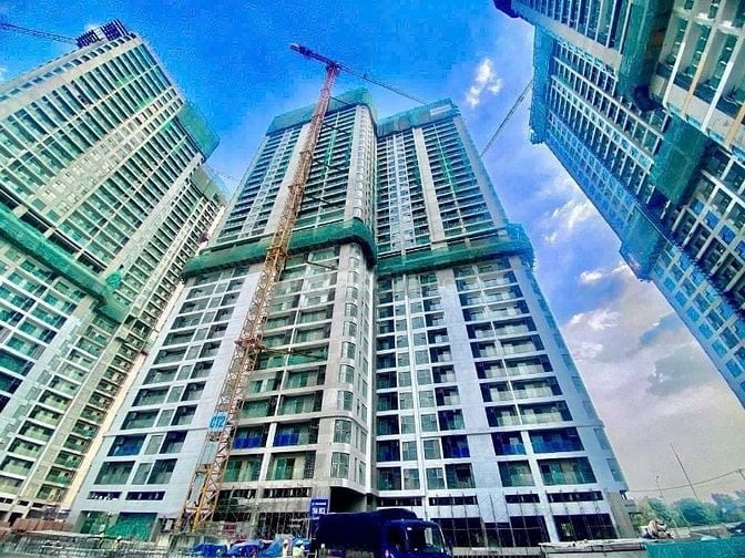 Căn 2 PN Opus One Vinhome Quận 9 view nội khu Tặng 500tr, xe VF3,