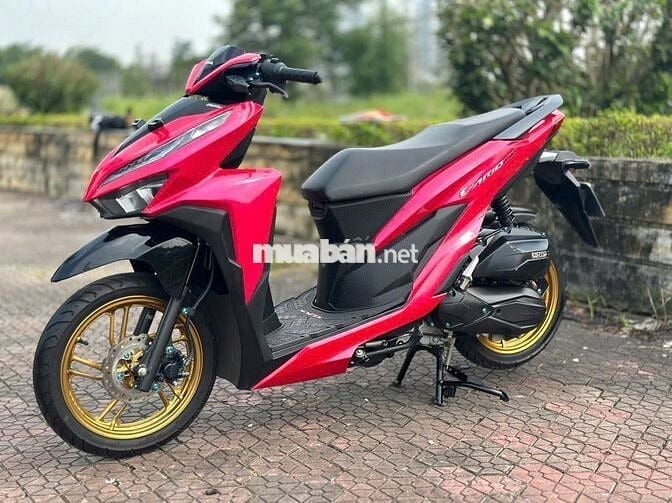 Vario 2021 trả góp 0 đồng 18 tuổi nhận xe