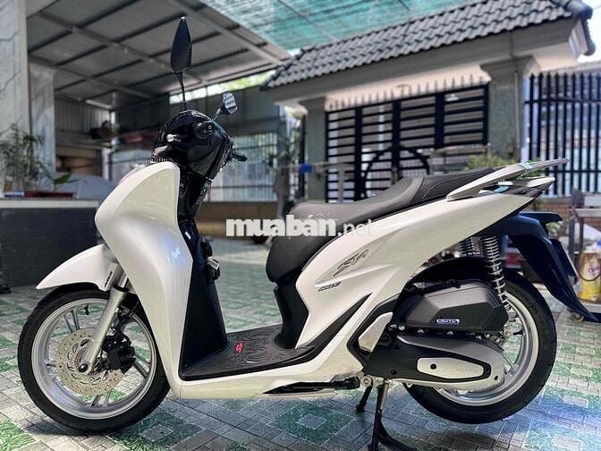 SH 160 ABS Trắng Đen 2025 odo 979km