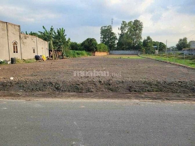 Chính chủ bán 500m2 Mặt tiền DH504, ngang 10 mét, Giá rẻ 620 triệu