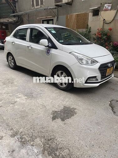 Hyundai Grand i10 2017 trắng sử dụng tốt