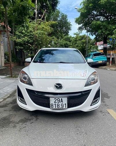 Mazda 3 2016 1.5 AT - 130000 km