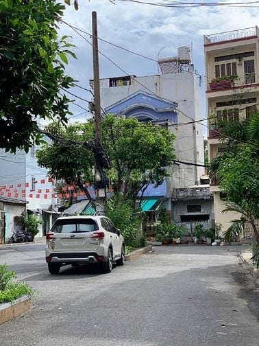 Cho thuê nhà hẻm 10m Lạc Long Quân, p9 - 4x15m - trệt 1 lầu - 14tr/th