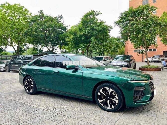 VinFast Lux A2.0 2022 A2.0 Tiêu chuẩn - 700000 km
