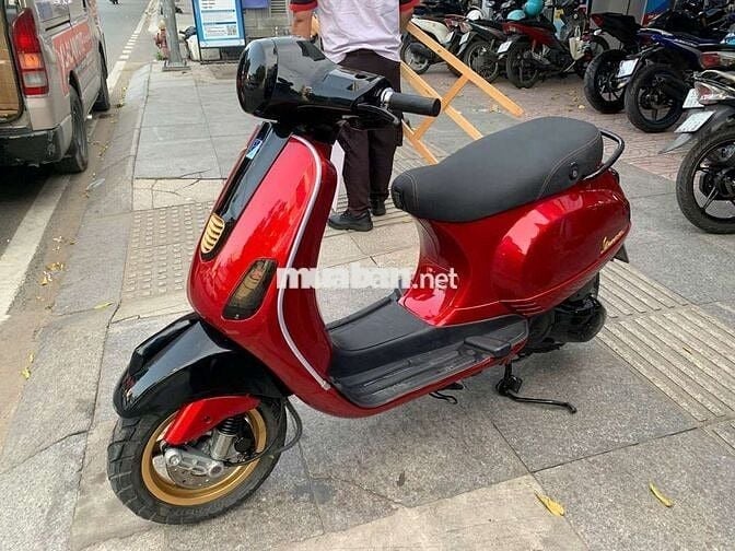 Piaggio vespa LX 3v 2014 mới 90% biển số thành phố