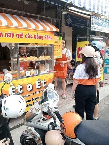 tuyển 3 nhân viên bán thời gian