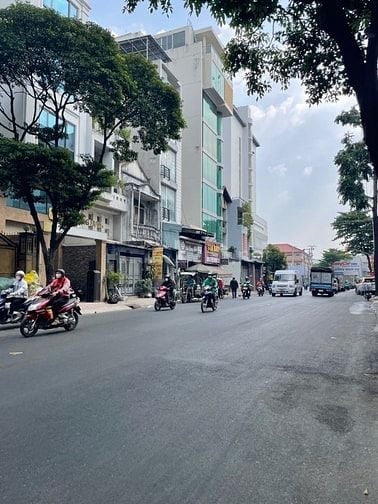 Bán nhà mặt tiền đường Phổ Quang phường 2 Quận Tân Bình
