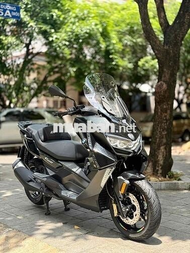 BMW C400GT bản Triple Black chạy ít