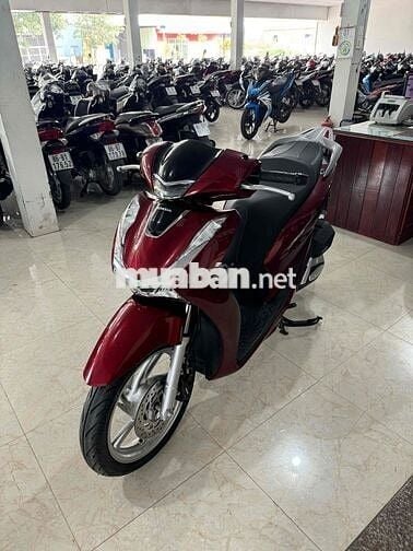 sh125 2022 odo:3000kn