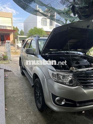 Toyota Fortuner 2016 2.4G 4x2 MT - 135000 km