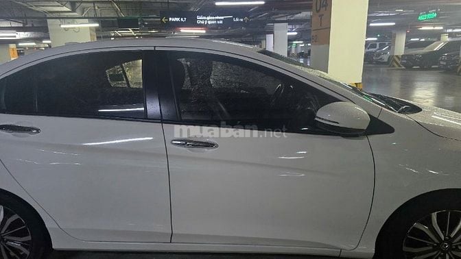 Bán xe ô tô Honda City đời 2017, đi 45000km, màu trắng, chính chủ