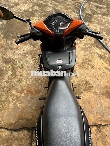 Dư xe cần bán