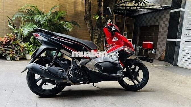 Bán nhanh Honda Air Blade 2017, máy zin, ODO 38k