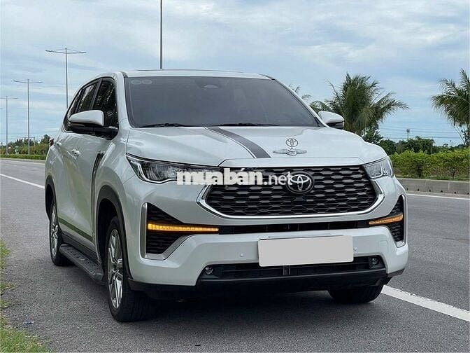 Toyota Innova Cross Hybrid 2024  lướt,còn Bảo hành
