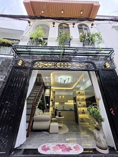 ⭐️Cần tiền bán Nhà tuyệt đẹp Cao Cấp Phan Văn Trị, P11, Q.Bình Thạnh.