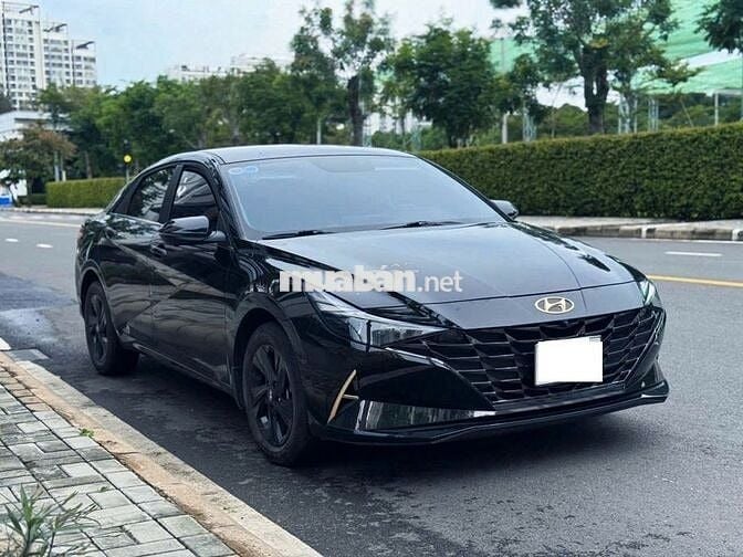 Hyundai Elantra 2022 1.6 AT Đặc biệt lướt, vay 70%