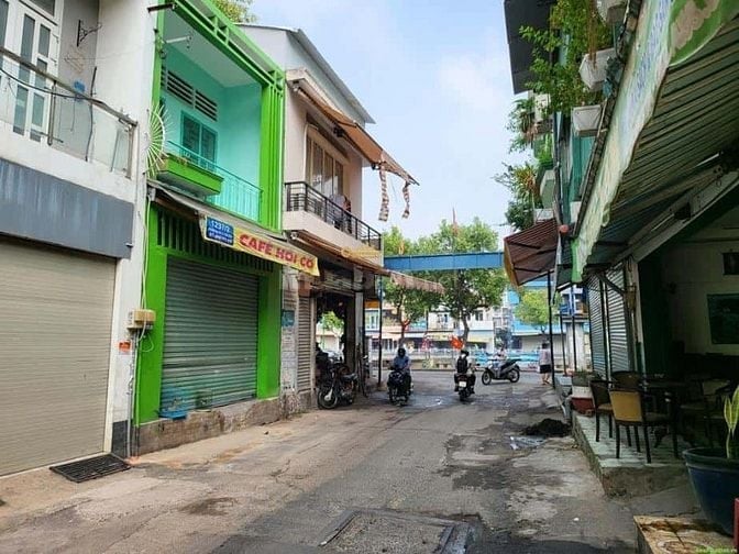 Bán nhà hẻm 4m gần Mặt Tiền Hoàng Sa, Q3. DT: 4m x 17m. 2 tầng mới
