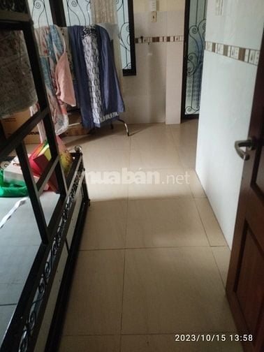Gia đình đi định cư cần bán -83/131 Năm Châu, Phường 11, Quận Tân Bình