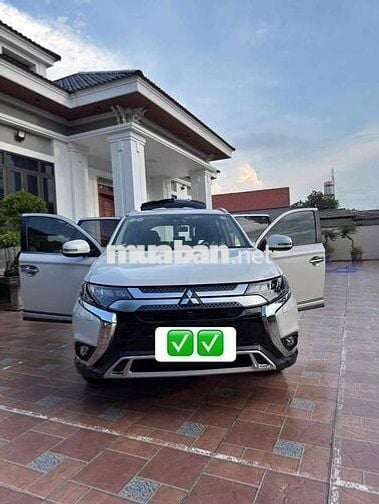 Mitsubishi Outlander 2020 2.0 CVT Premium  - 65000