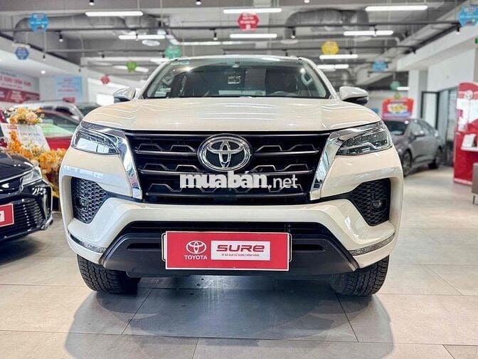 Toyota Fortuner 2021 2.7 4x2 AT - 34000 km như mơi