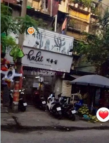 Bán căn hộ tập thể mặt phố Thái Thịnh, Đống Đa, diện tích 54m2, MT 5m