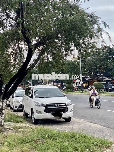 Toyota Innova 2018 2.0E - 100000 km