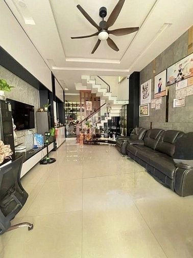 GẦN CHỢ PHẠM VĂN HAI, CÁCH 80M RA ĐƯỜNG LỚN, GIÁ THẤP HƠN 5% - 4 TỶ1 