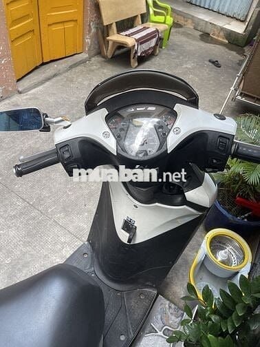 Kẹt tiền bán gấp