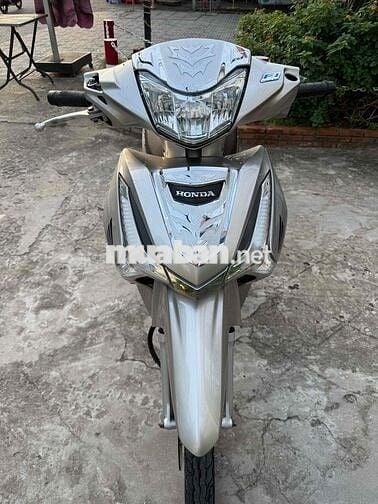Honda Future FI 2020 màu Bạc hãng bs 65