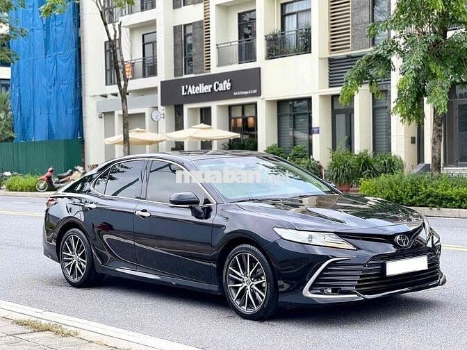 TOYOTA HÀ ĐÔNG BÁN Camry 2.0Q 2021, 5,7v, 1 chủ